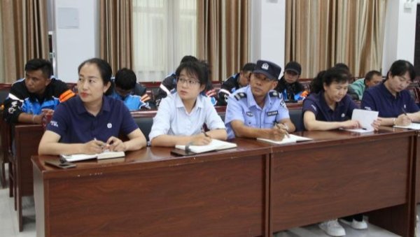 德旺配资 “工会护航 情暖职工”法律服务活动举办